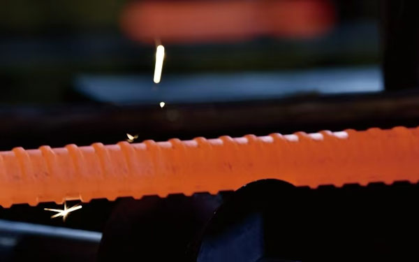 Hot Rolled Grade 950 Thread Bar – High-Strength Steel for Heavy-Duty Engineering Applications Hot Rolled Grade 950 Thread Bar – High-Strength Steel for Heavy-Duty Engineering Applications
